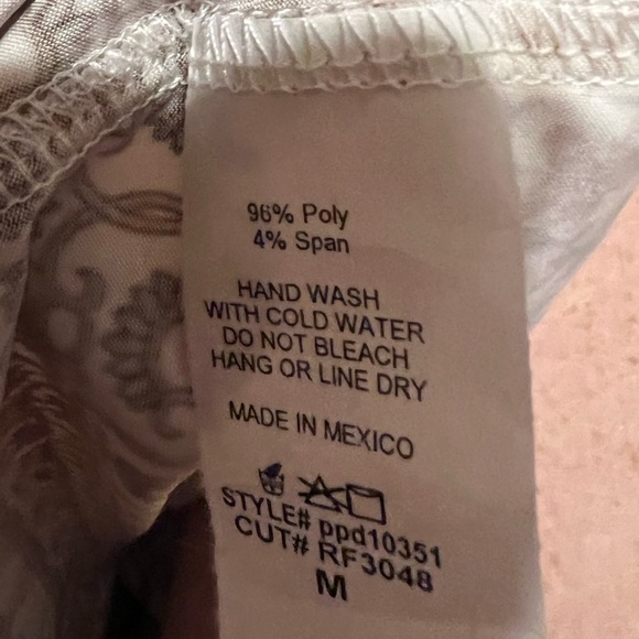 Boutique women’s medium printed dress NWOT - Picture 7 of 7